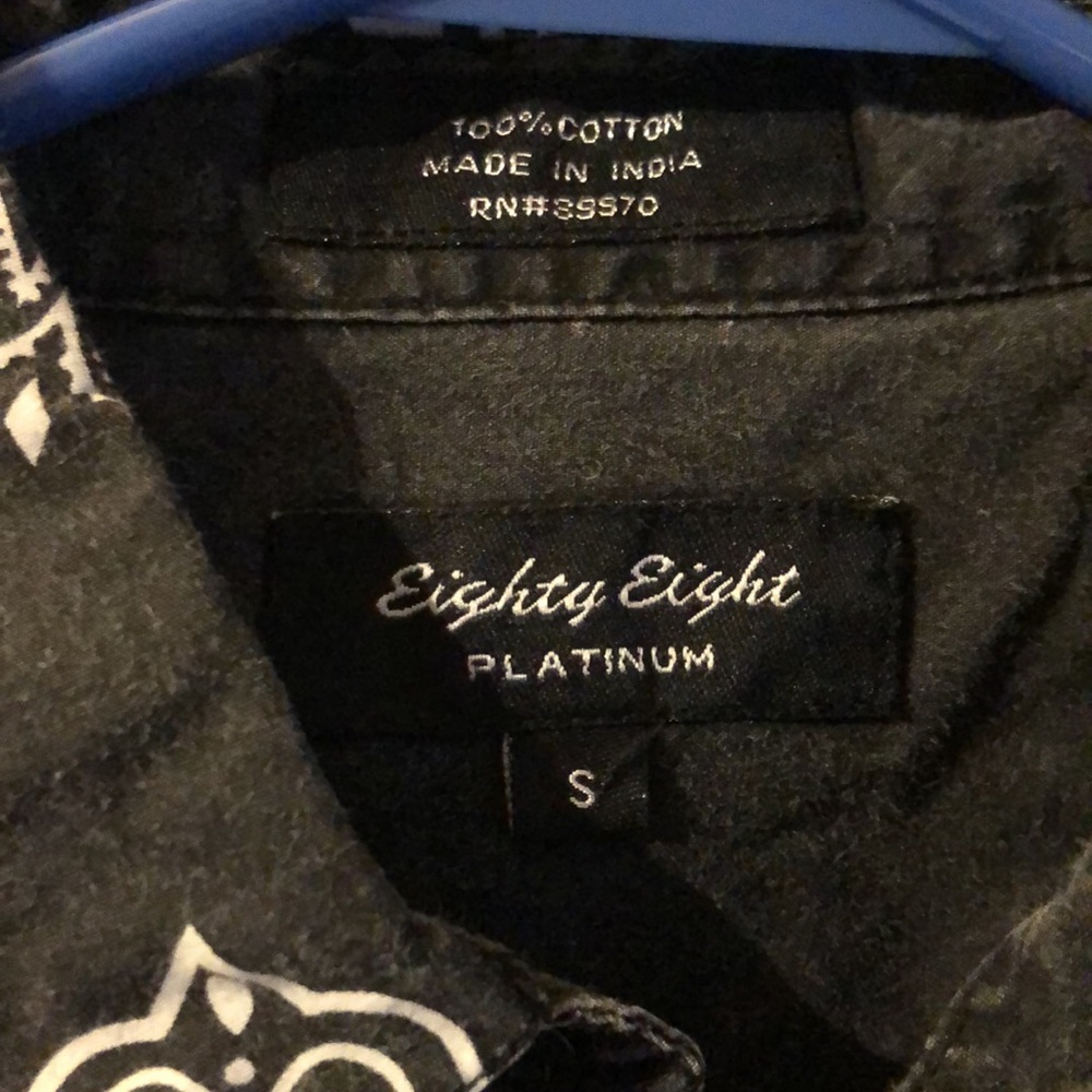 Men’s button up - Picture 2 of 3
